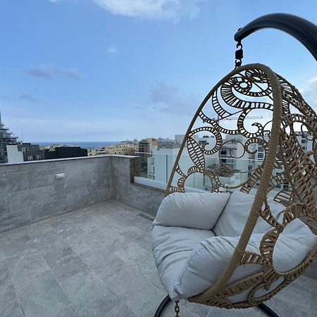 Balcony Hotel San Ġiljan Exterior foto